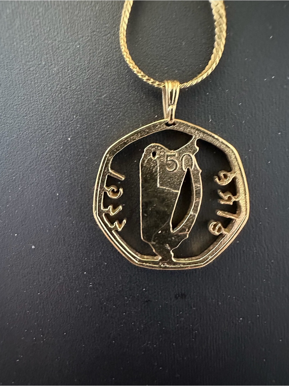 Irish 50 Pence Coin Harp Pendant Necklace - Picture 3 of 5